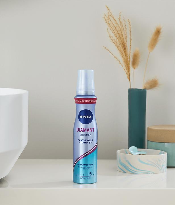 Produktbild NIVEA Diamant Volumen Schaumfestiger (150 ml, Volumenschaum)