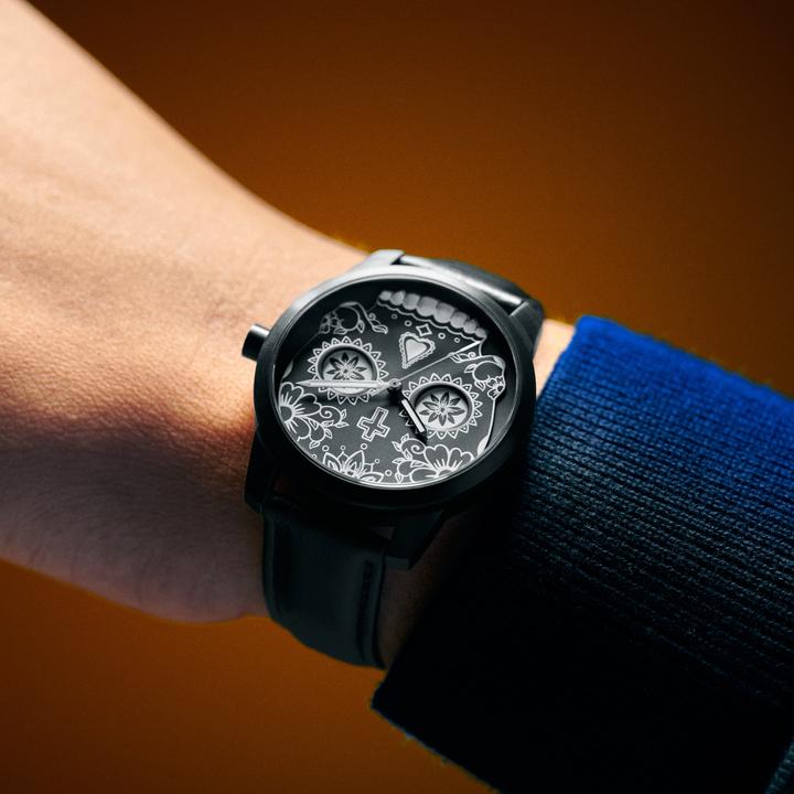 Actual product image Lucleon Todos (42 mm)