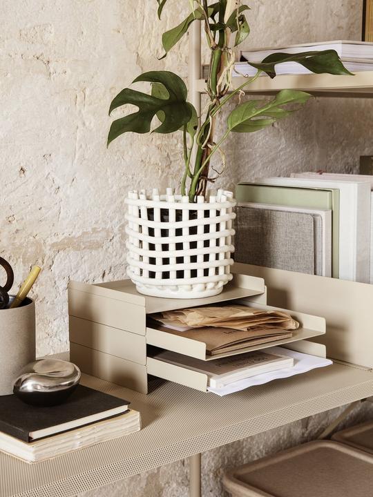 Actual product image Ferm Living Ceramic Basket (1 x, 16 x 16 cm)