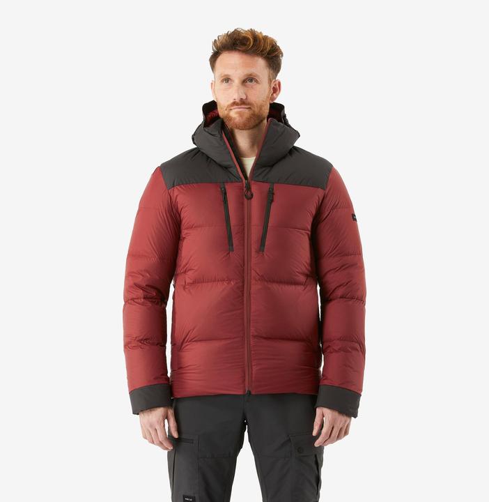 Produktbild Forclaz Daunenjacke Herren Kapuze bis -20 °C Trekking - MT900 rot (S)