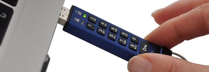 Actual product image iStorage datAshur Pro (8 GB, USB 3.0, USB-A)
