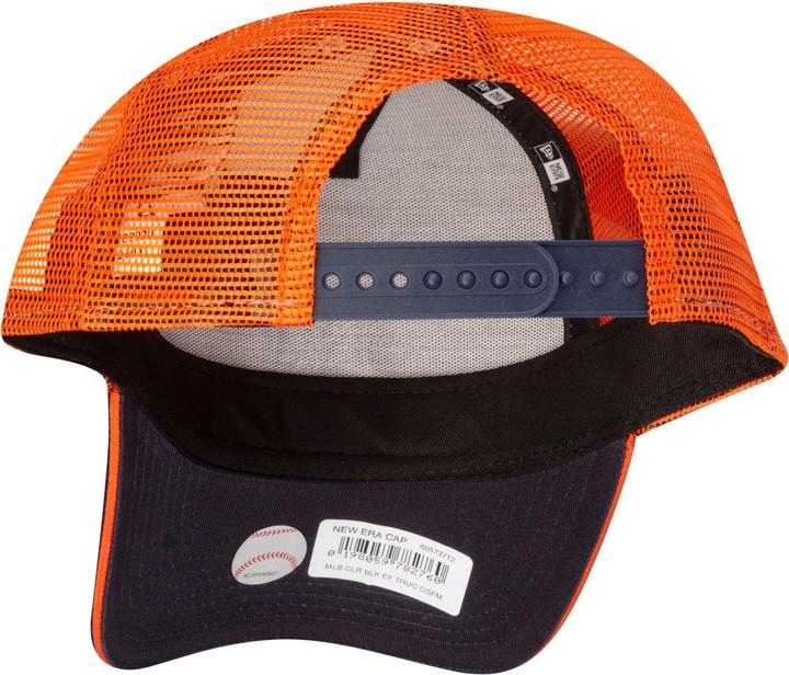 Actual product image New Era A-Frame Trucker Cap - New York Yankees beige navy