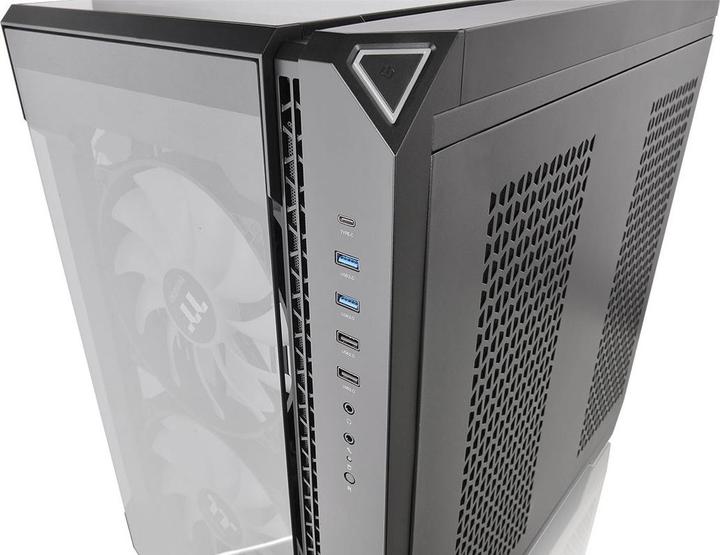 Actual product image Thermaltake View 51 (E-ATX)