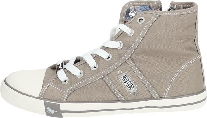 Actual product image Mustang Sneaker (41)