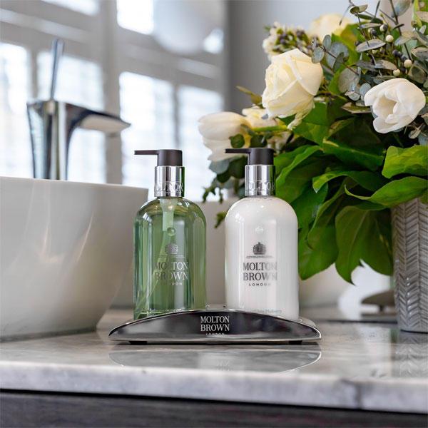 Actual product image Molton Brown Refined White Mulberry (Liquid soap, 300 ml)