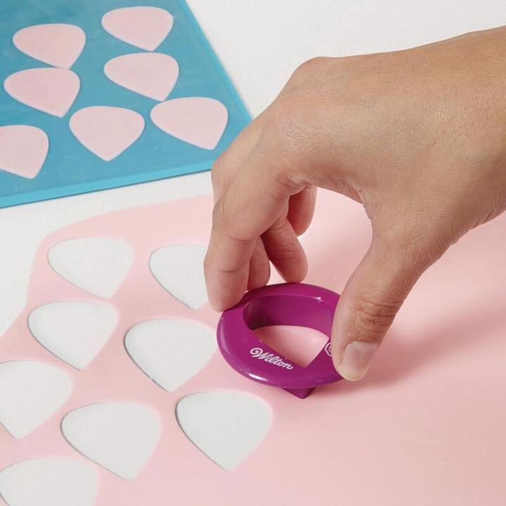 Produktbild Wilton Blumen Fondant Set