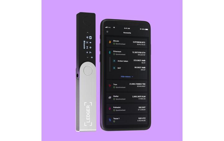 Image du produit Ledger Nano X - Noir onyx (Lithécoïne, Zcash, Se dépêcher, Bitcoin, Vertcoin, Neo, éther, Ubiq, Ethereum Classic, Bitcoin cash, Stellaire, Komodo)