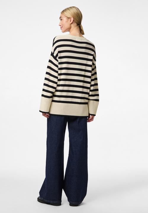 Produktbild Pieces Pcava Ls O-Neck Slit Knit Noos (XXL)
