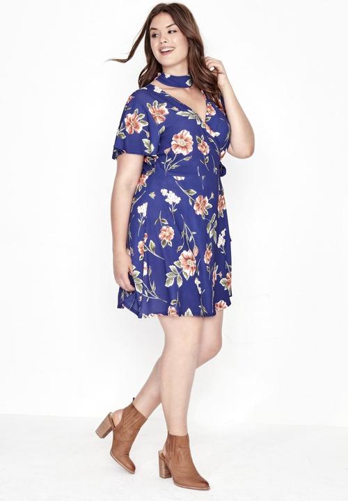 Image du produit Girls On Film Robe (50 E)