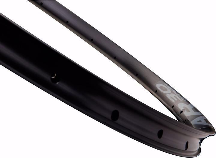 Actual product image Race Face AR 30 MTB CLN Offset Alu 32H Rim (29")