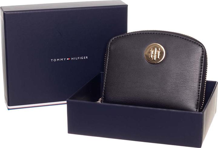 Actual product image Tommy Hilfiger TH Chic Med Wallet M Black