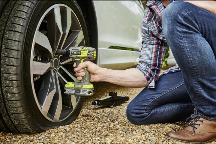 Actual product image Ryobi R18IW7-0 (Rechargeable battery operated)