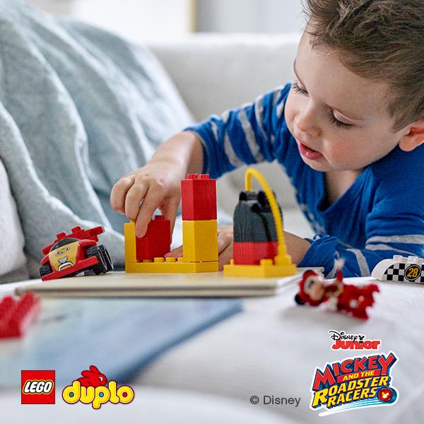 Immagine prodotto LEGO L'auto da corsa di Micky (10843)