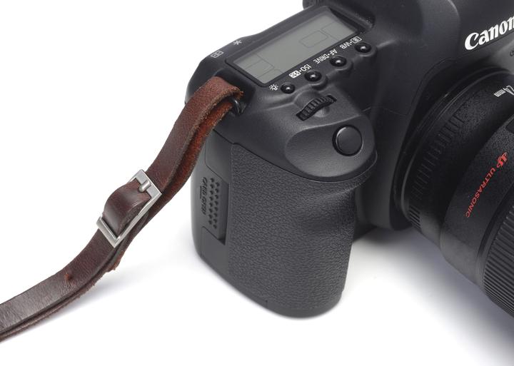 Actual product image ONA The Presidio (Neck belt)