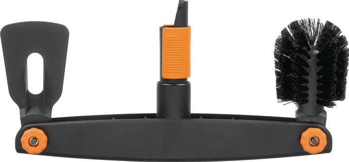 Actual product image Fiskars QuikFit™ gutter cleaner