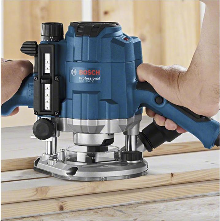 Immagine prodotto Bosch Professional GOF 1250 CE