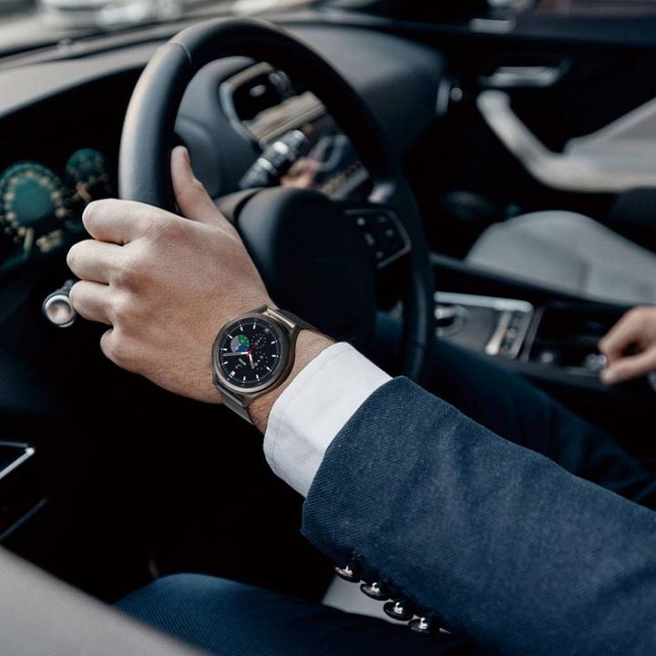 Produktbild Dux Ducis Milanese Series (22 mm, 45 mm, Edelstahl)