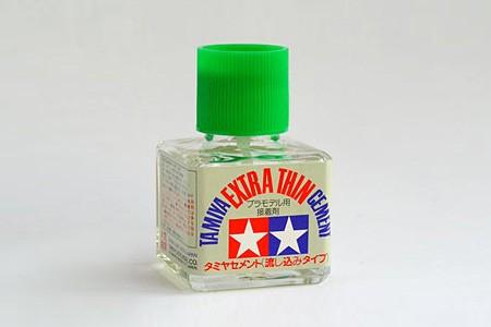 Image du produit Tamiya Colle pour plastique (100 g, 40 ml)
