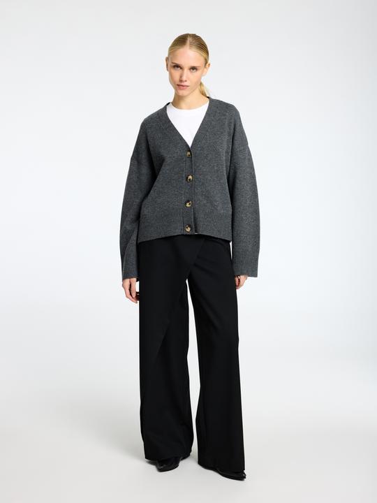 Actual product image Selected Femme V-neck cardigan (S)