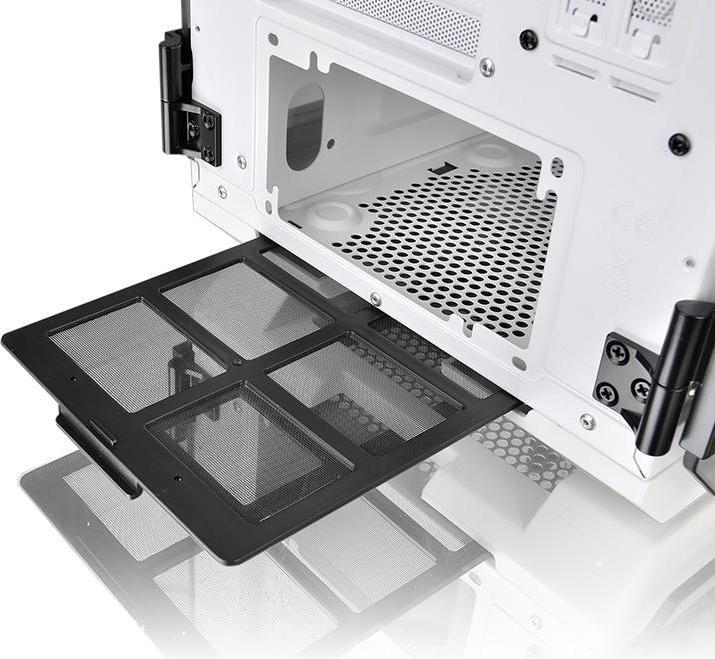 Actual product image Thermaltake View 71 (E-ATX)