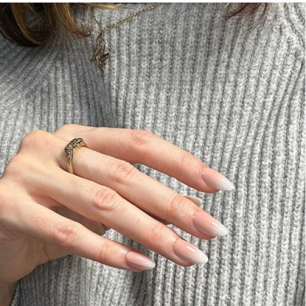 Actual product image MoYou London Soft Gel Press-Ons Bare Minimum Short Almond (Artificial nails)