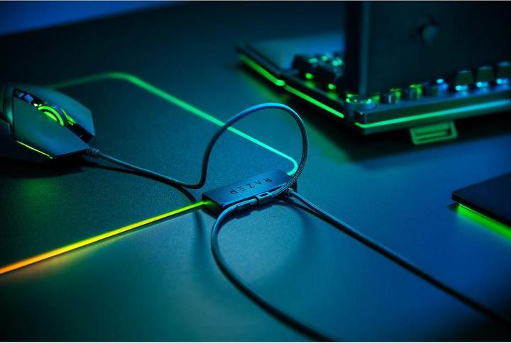 Actual product image Razer Firefly V2 (L)