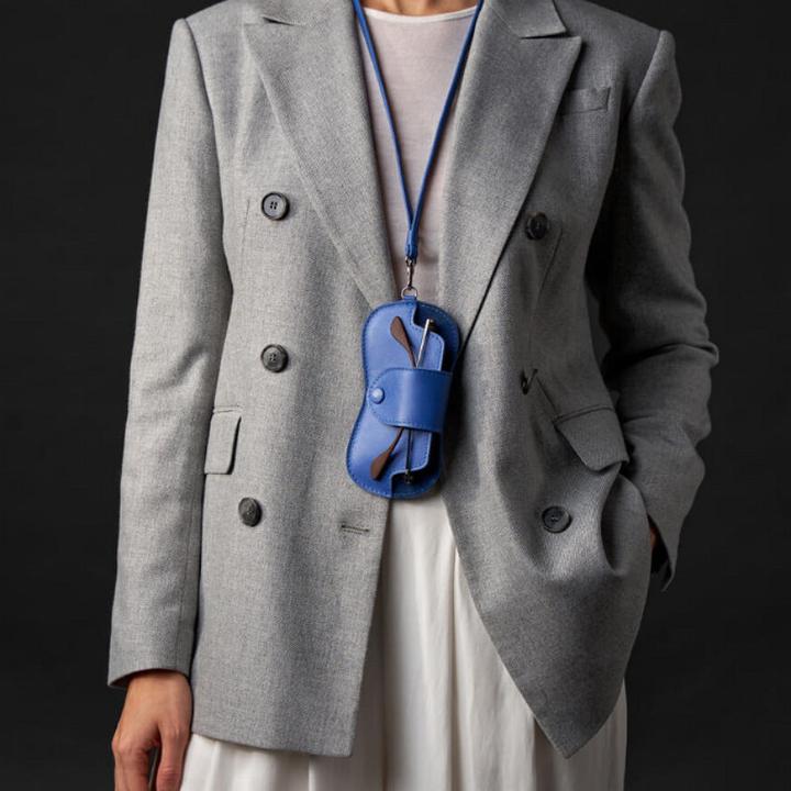 Image du produit Only-Bags.Store Étui à lunettes chic en cuir - étui à lunettes souple et résistant avec bandoulière pour