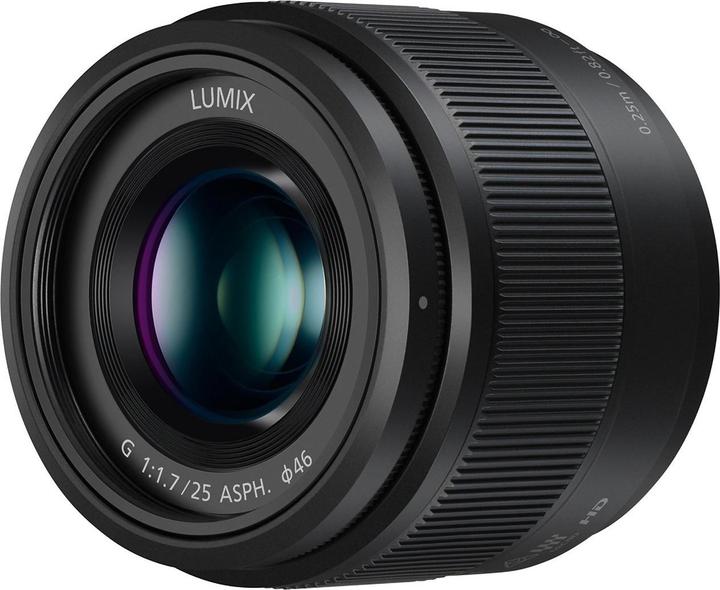 Panasonic 25mm f/1,7 ASPH. (Micro Four Thirds, Micro Four Thirds)