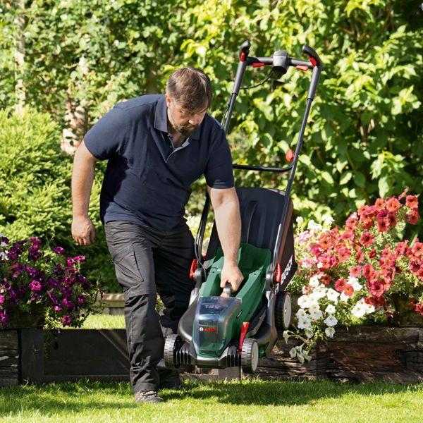 Actual product image Bosch Home & Garden UniversalRotak (Rechargeable battery operated)