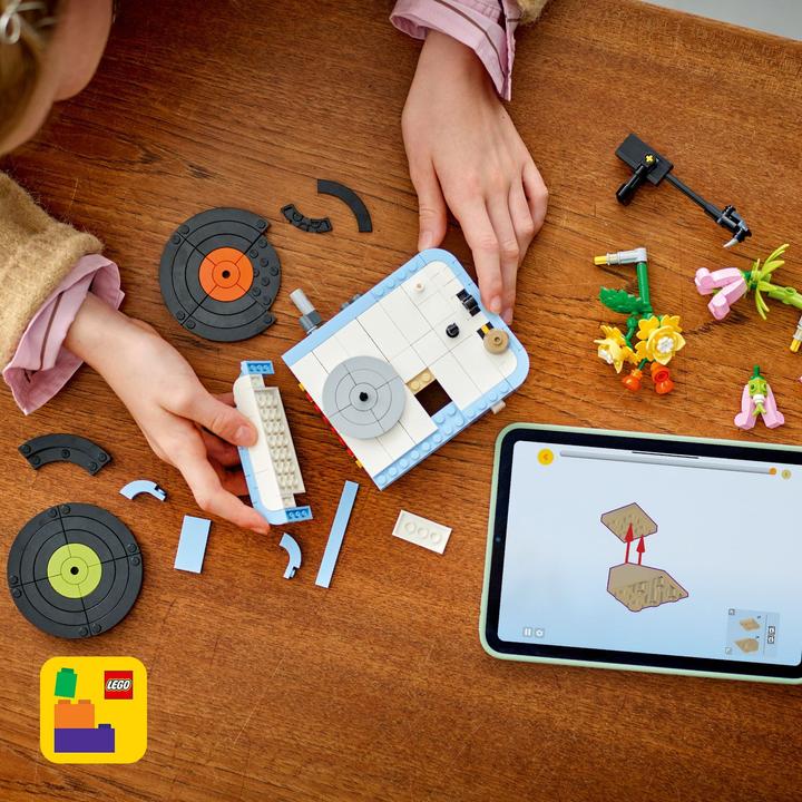 Produktbild LEGO Plattenspieler mit Blumen (31172, LEGO Creator Expert)