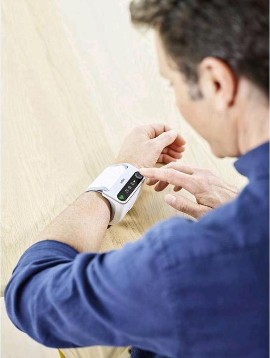 Produktbild Braun iCheck 7 (Blutdruckmessgerät Handgelenk)