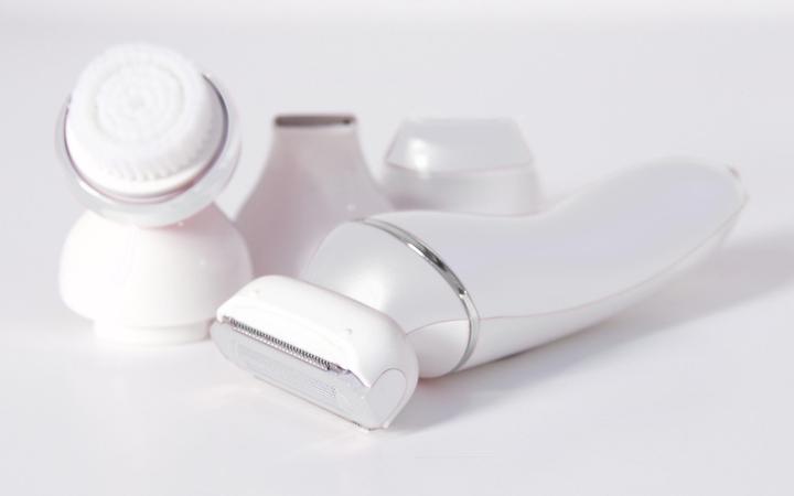 Image du produit Rio Rasoir féminin et brosse à visage 4 en 1
