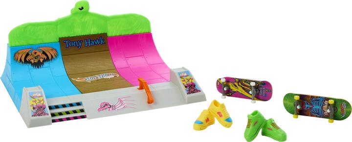 Hot Wheels Skate Tony Hawk HQ Skatepark mit 2 exklusiven Fingerboards und 2 Paar Skateschuhen
