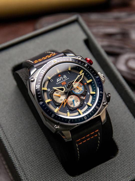 Produktbild AVI-8 AV-4100-02 (Chronograph)
