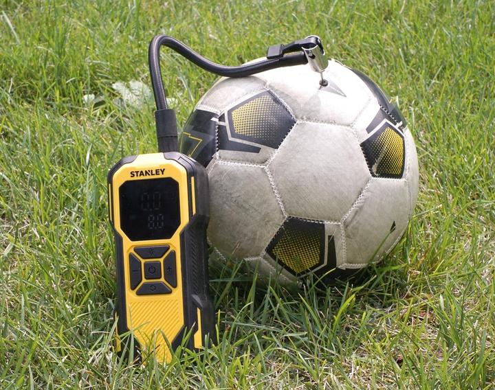 Image du produit Stanley Kompresor akumulatorowy 12V SXIF0101