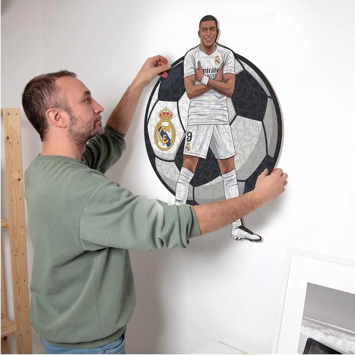 Actual product image Iconic Kylian Mbappé - Real Madrid - Wooden Puzzle Size S (150 pieces) (150 pieces)