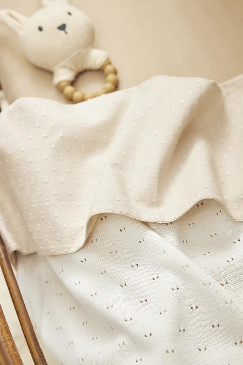 Actual product image Meyco Baby Plume cot sheet - soft sand - 75x100cm