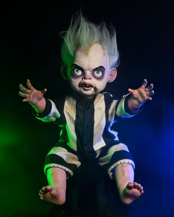 Immagine prodotto Neca Beetlejuice Beetlejuice Prop Replica 1/1 Baby Beetlejuice Doll 49 cm