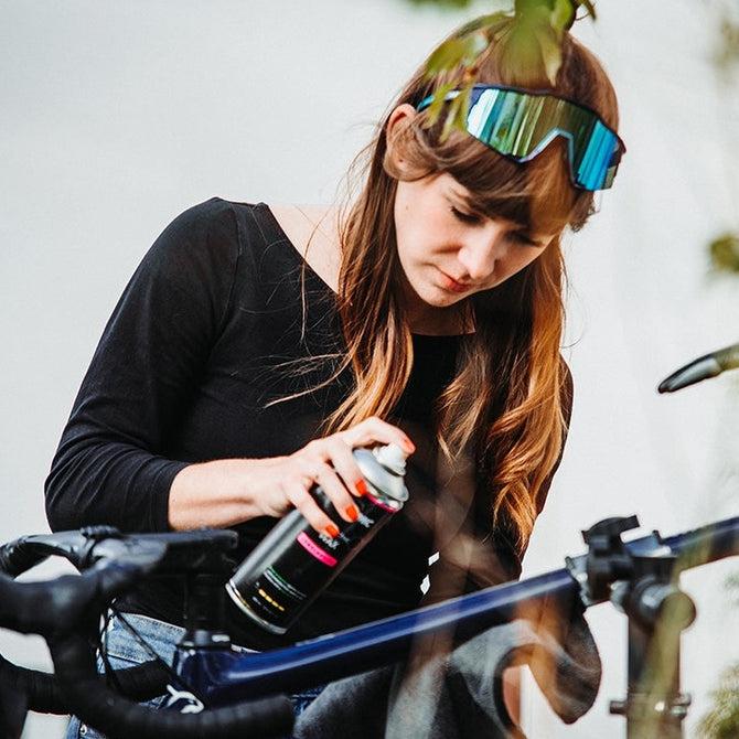 Produktbild Dynamic Bike Care Super 7 (1000 ml, Microfasertuch, Bürste, Fahrradreiniger, Pflegeset, Kettenöl)
