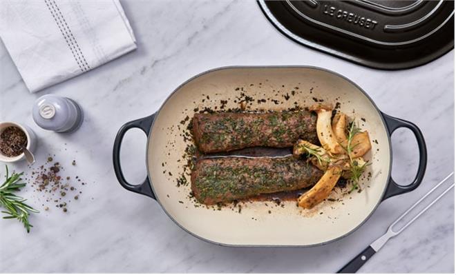 Actual product image Le Creuset Oblong Signature 31cm, oval