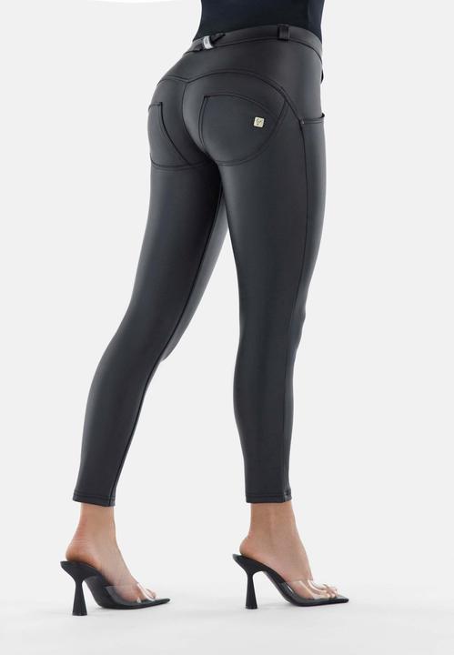 Produktbild Freddy WR.UP® Shaping Pants 7/8 WRUP4RC006PREC (L)