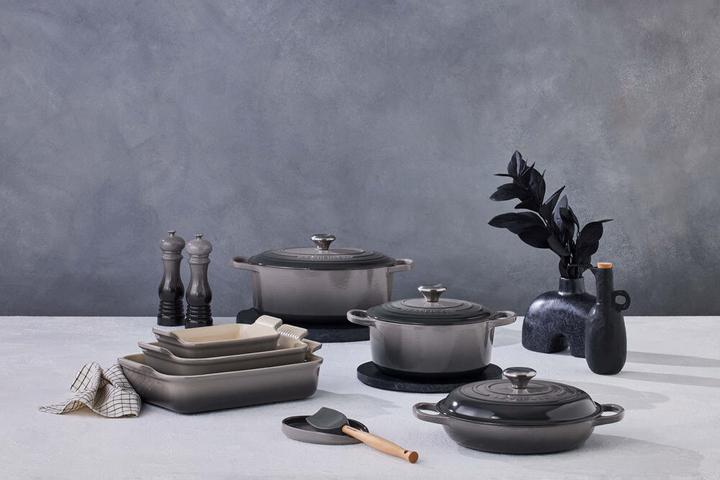 Produktbild Le Creuset Gusseisen Topf (26 cm, Bräter + Schmortopf, Gusseisen, Emaille)