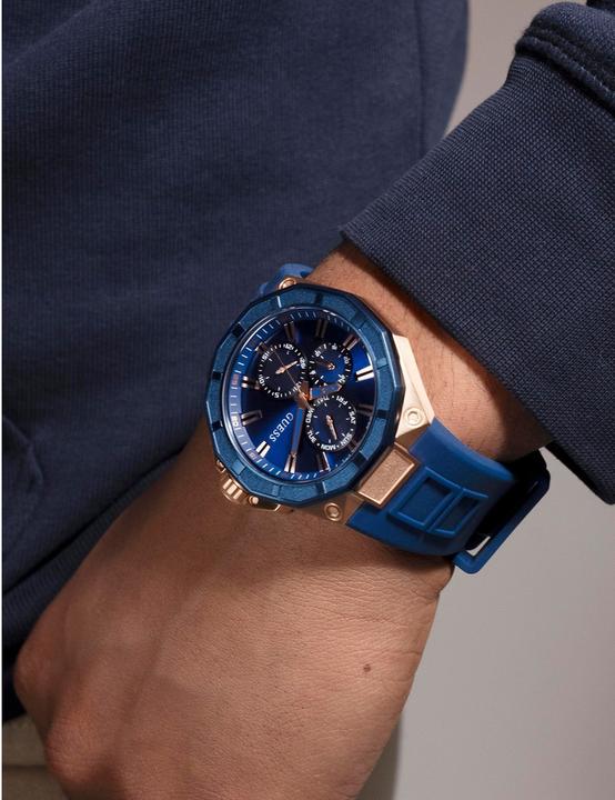 Actual product image Guess GW0803G2 R2 (Analogue wristwatch)