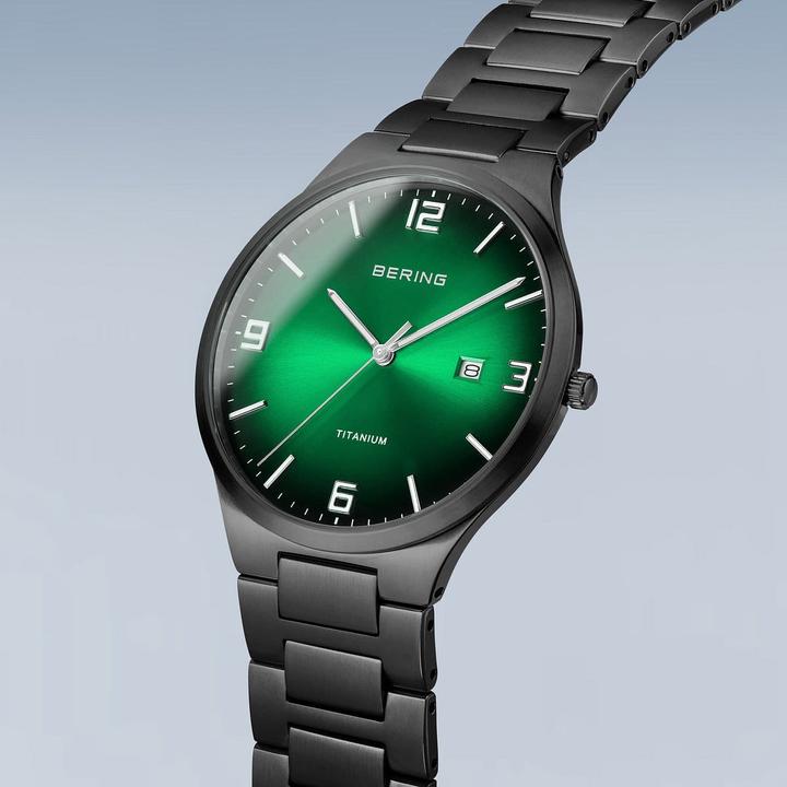 Produktbild Bering Titanium (Analoguhr, 40 mm)