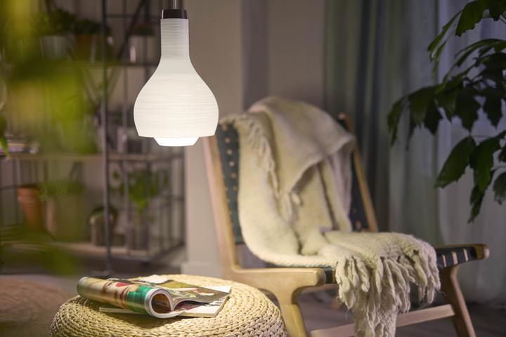 Produktbild Philips LED Classic (E27, 4 W, 840 lm, 1 x, A)