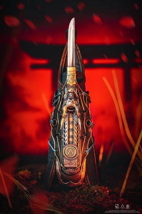 Actual product image Pure Arts Assassin's Creed Naoe Hidden Blade