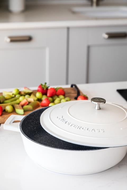 Image du produit Master Class Casserole Dish (2560.32 cm, Ensemble de casseroles et de poêles de cuisson, Aluminium)