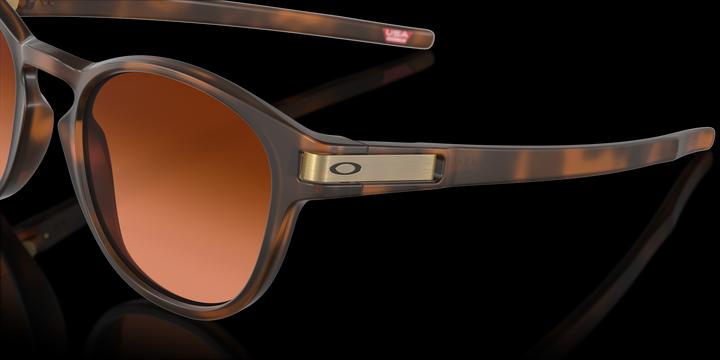 Actual product image Oakley Latch