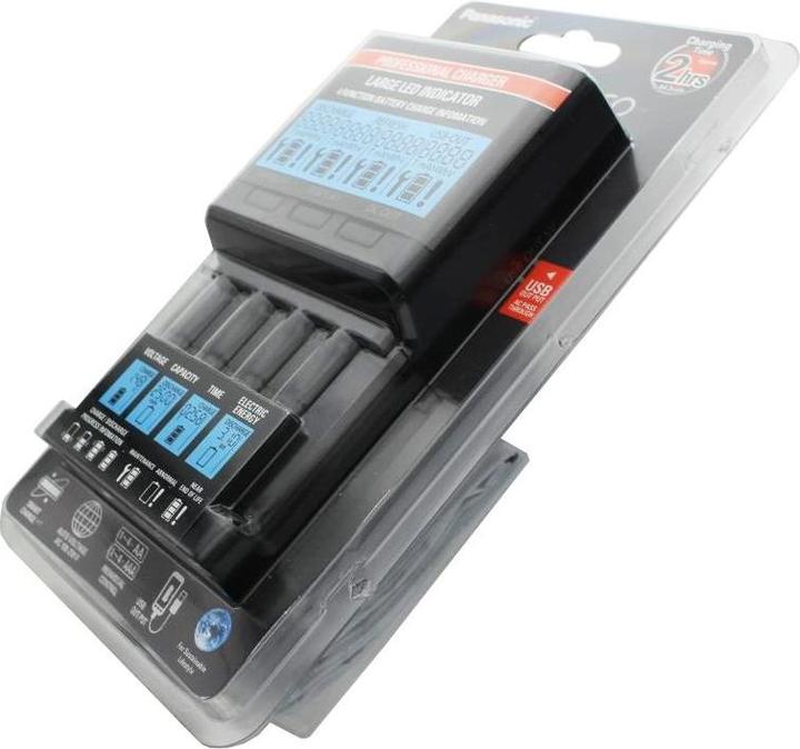 Produktbild Panasonic Ladegerät Eneloop BQ-CC65 inkl. LCD-Display, 8 eneloop AAA Micro und AccuCell AkkuBox Blue (8 Stk., AAA, Ladegerät inkl. Akku)