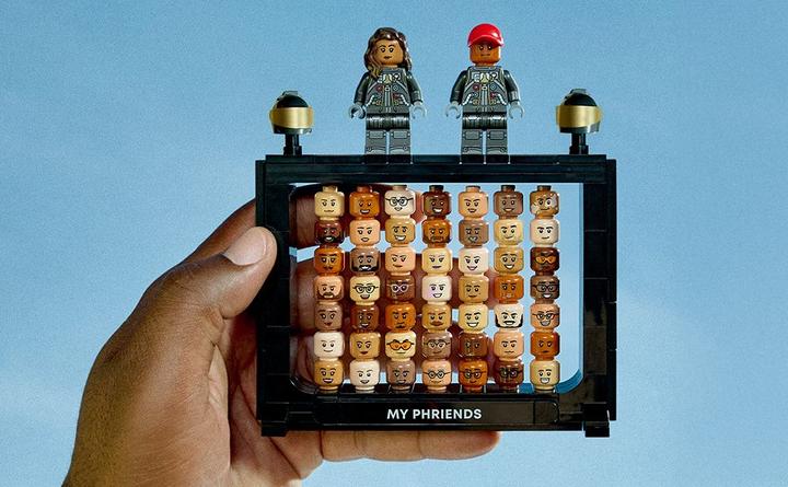 Actual product image LEGO Über dem Mond mit Pharrell Williams (10391, LEGO Icons, LEGO Rare Sets)